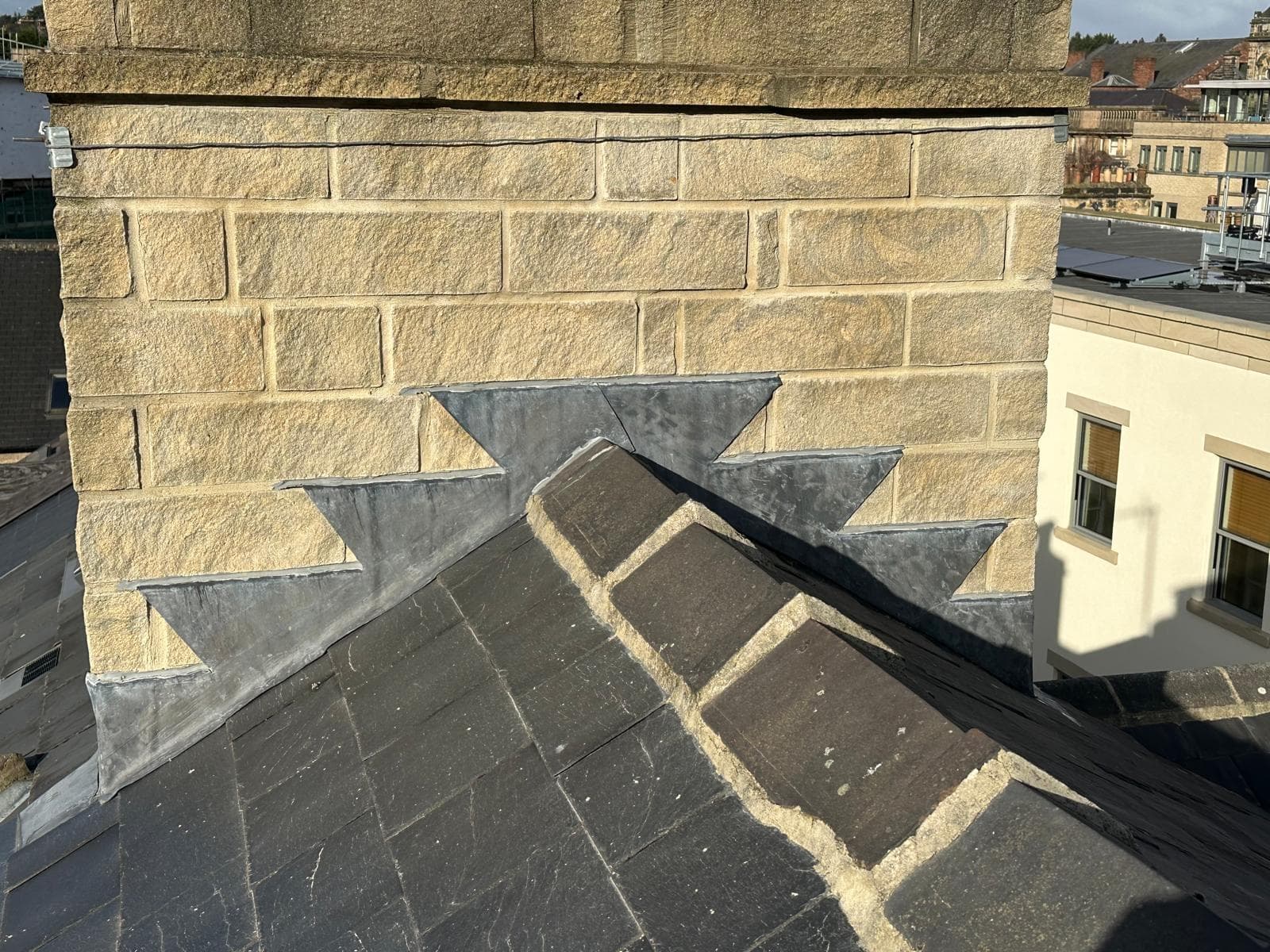 Stepped lead flashing slate roof